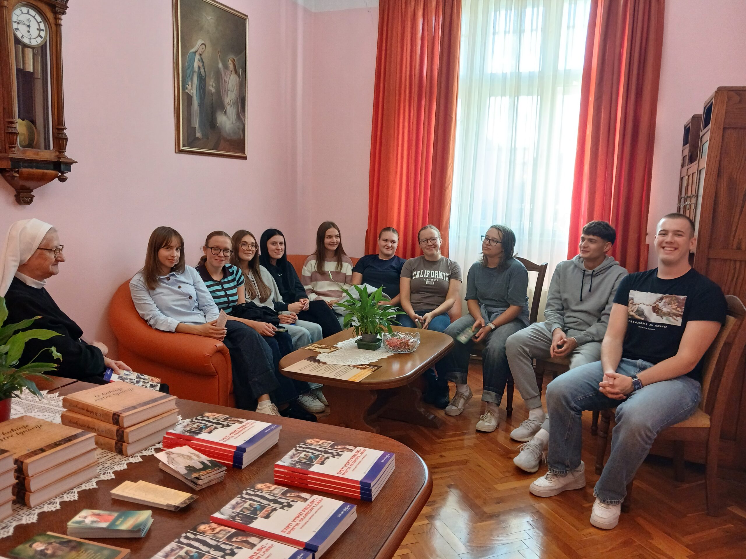 Posjet sisačkih maturanata našoj zajednici u Sisku